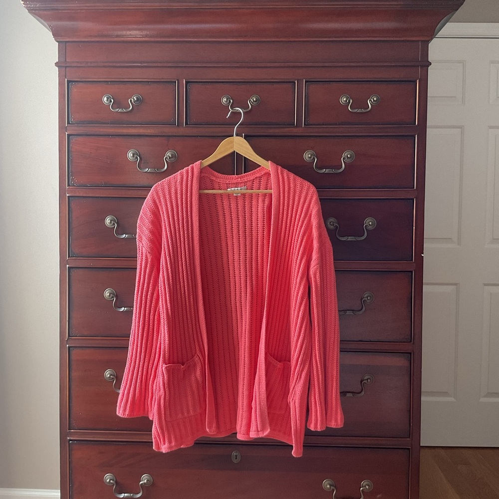 American Eagle Outfitters Coral Open Cardigan